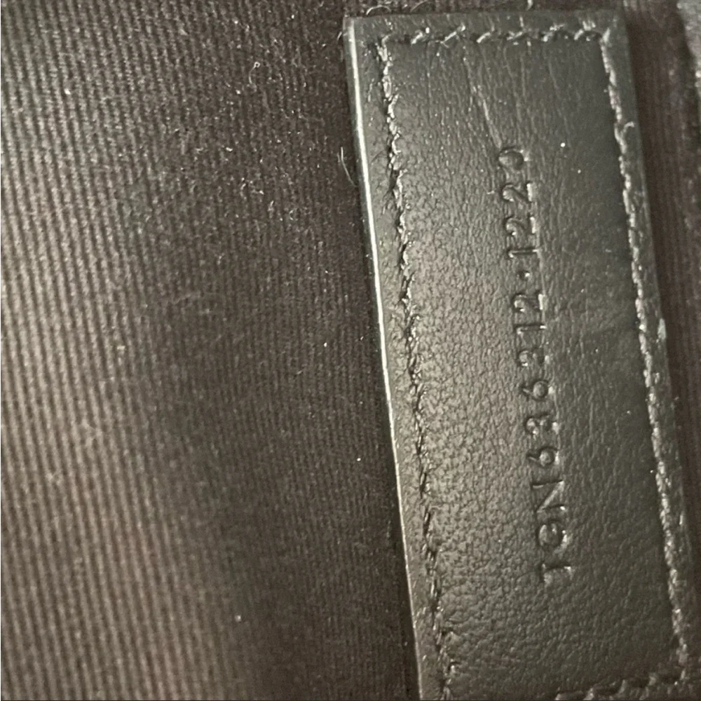 Authentic YSL Wallet - Picture 8 of 9